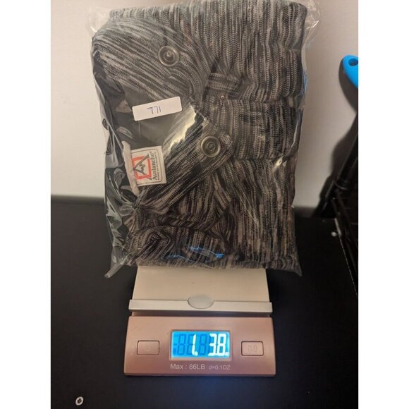 Women's Avalanche Black & Gray Heathered Diagonal Zip up Jacket Size Medium - Picture 12 of 12